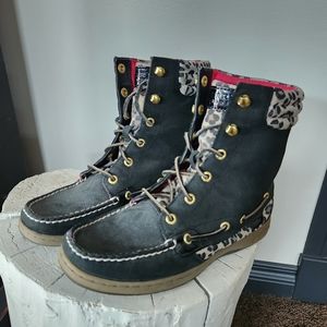 Women's Sperry boots